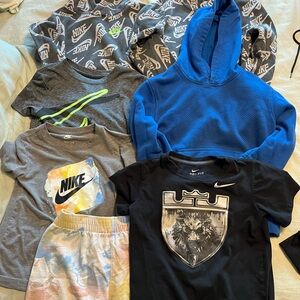 Nike lot 5/6/7